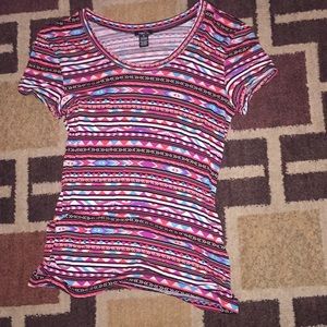 Rue 21 aztec printed short sleeve T-shirt